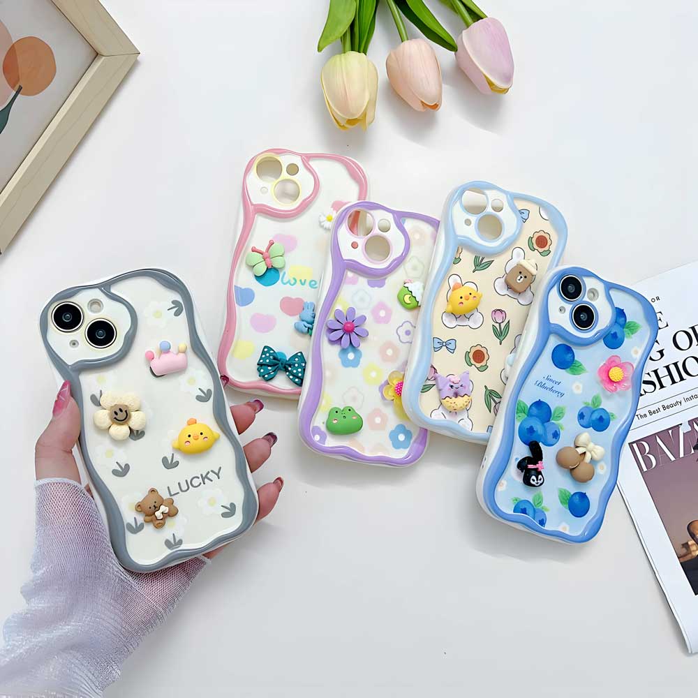 3D Cute Pet Flower and Toy Soft Cover With Random Heart Shape Bracelet - iPhone 15 Pro Max