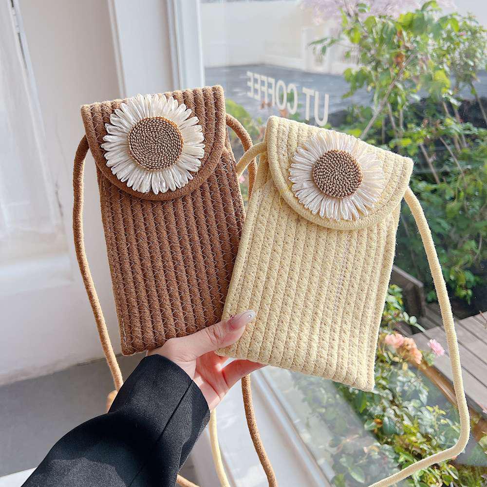 Daisy Weave Side Bag