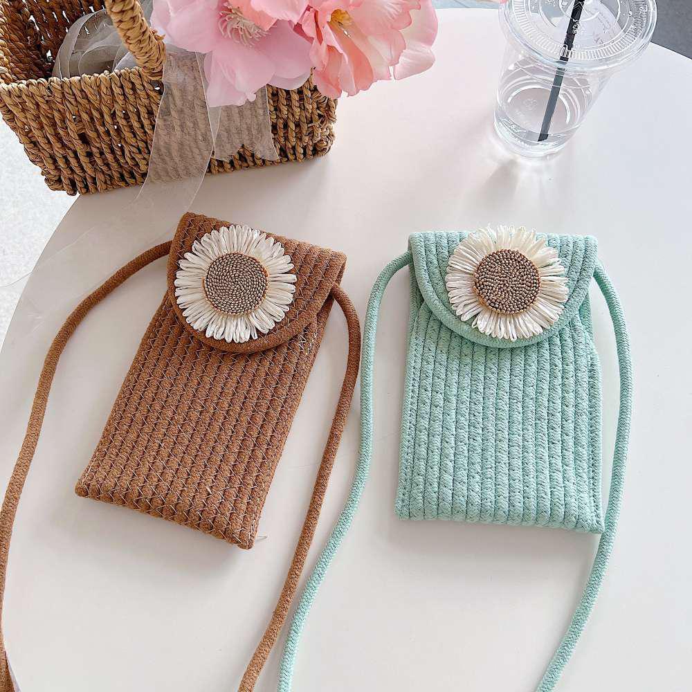 Daisy Weave Side Bag