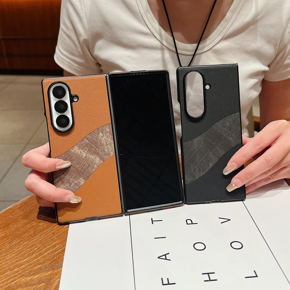 Fine Line Leather Wave Phone Case - Samsung Z Fold 7