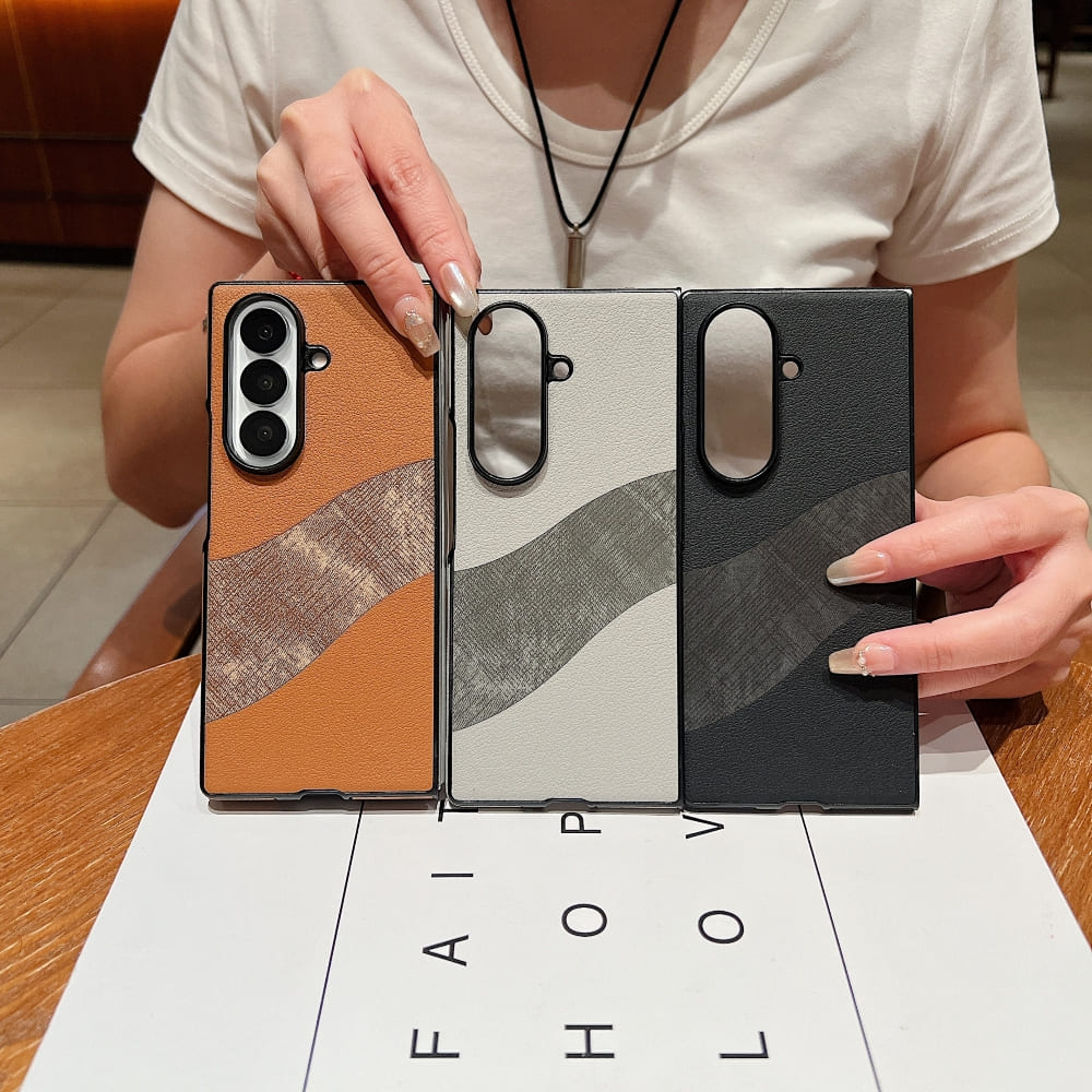 Fine Line Leather Wave Phone Case - Samsung Z Fold 7