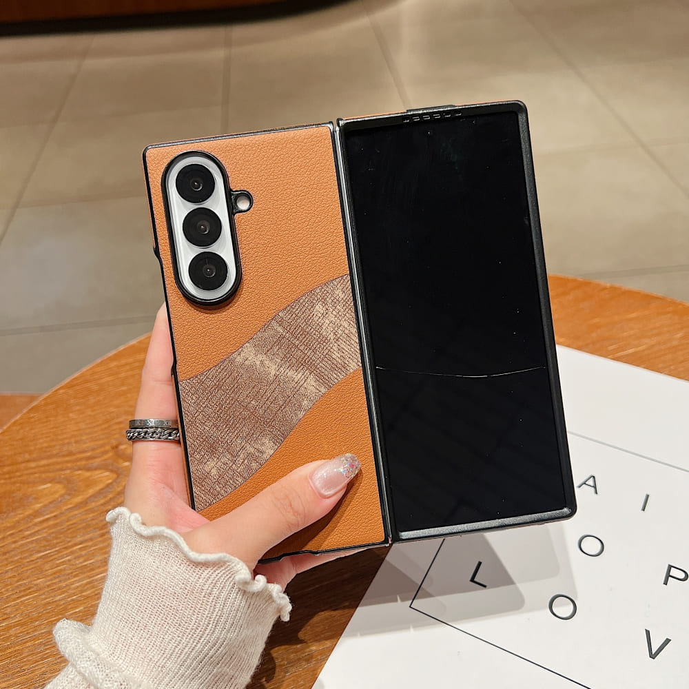 Fine Line Leather Wave Phone Case - Samsung Z Fold 7