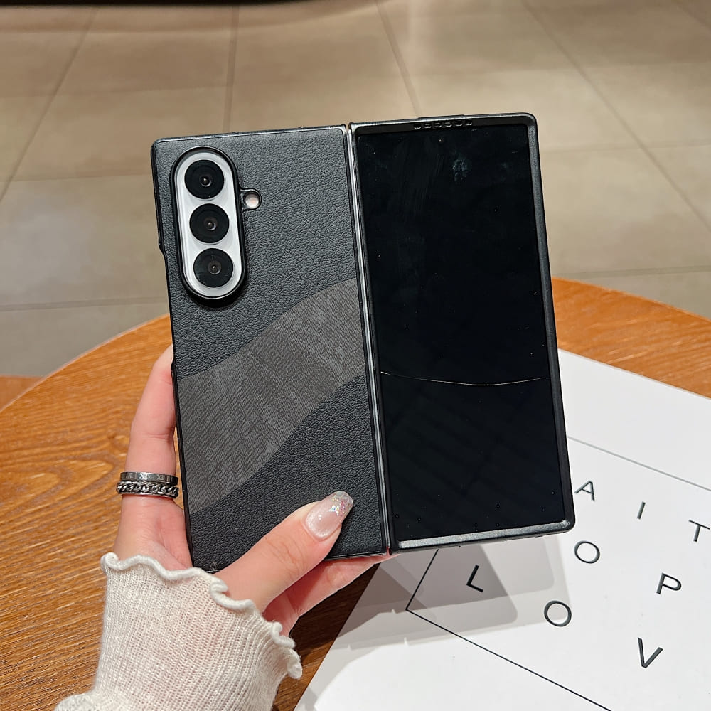 Fine Line Leather Wave Phone Case - Samsung Z Fold 7