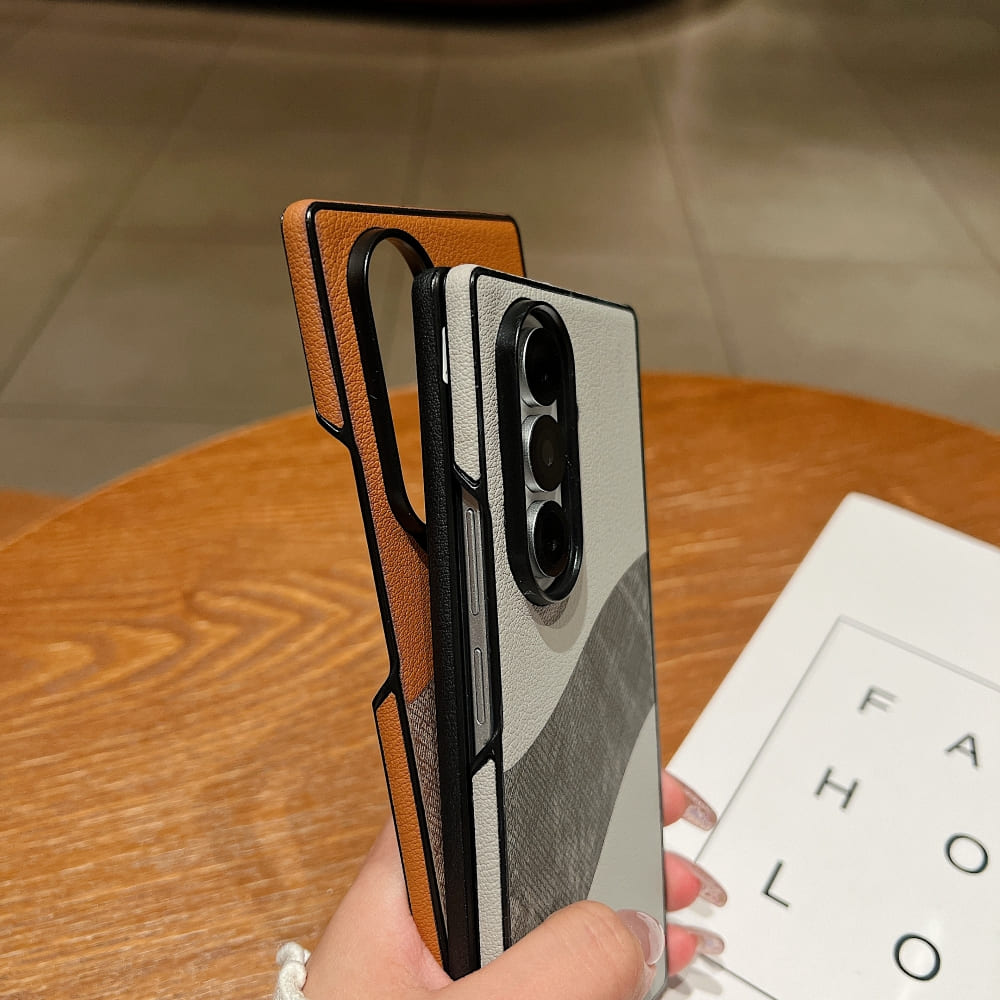 Fine Line Leather Wave Phone Case - Samsung Z Fold 7