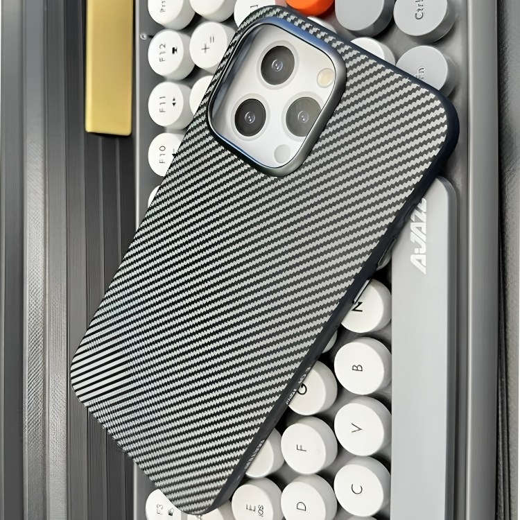 Ultra Thin Carbon Fiber Texture Matte Magsafe Phone Case